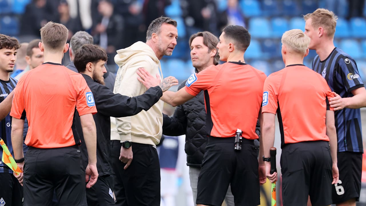 DFB ermittelt gegen Aue-Trainer Dabrowski nach umstrittenem Tor