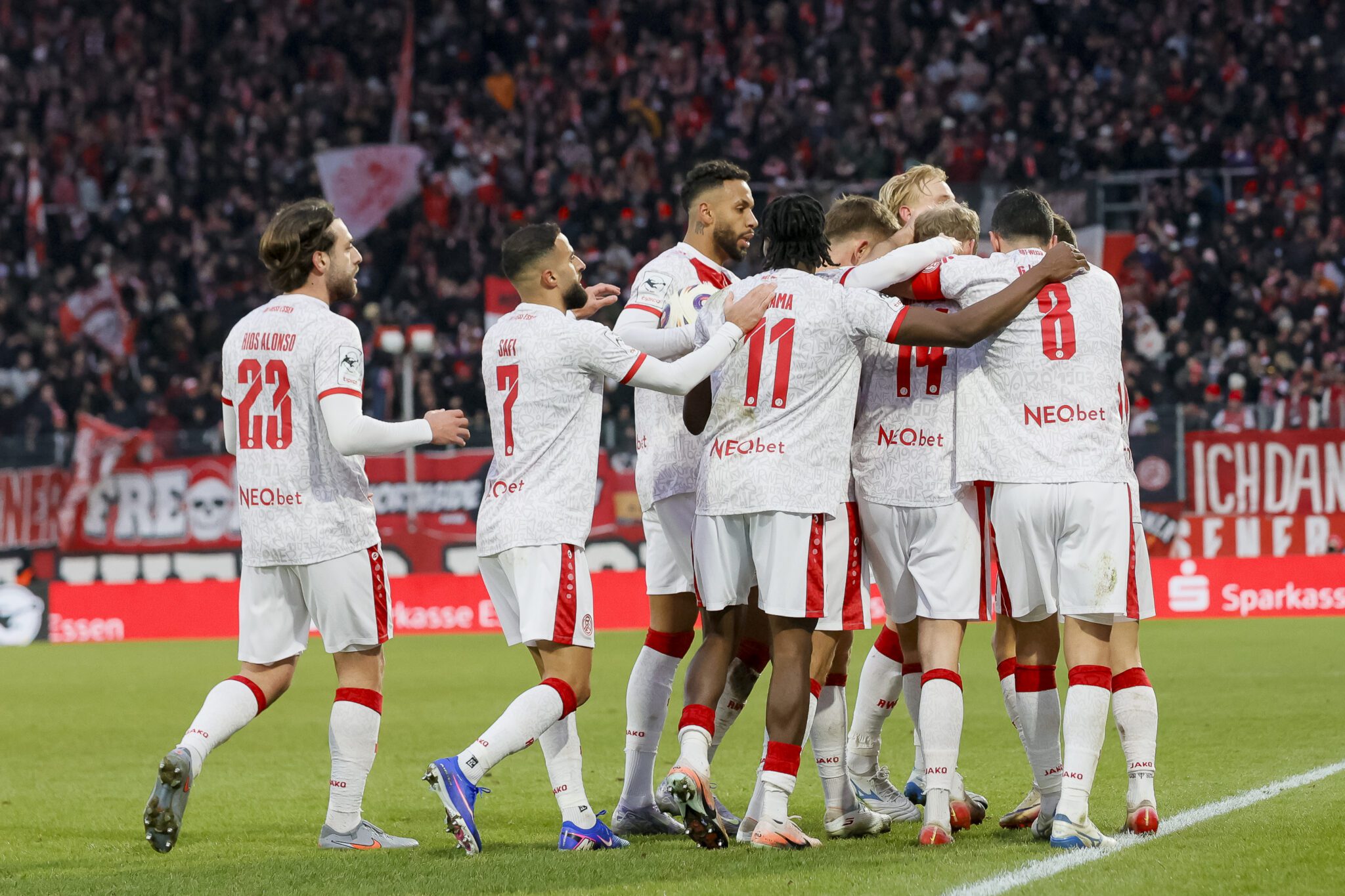 Rot-Weiss Essen im Endspurt: Aufstiegsträume neu entfacht!