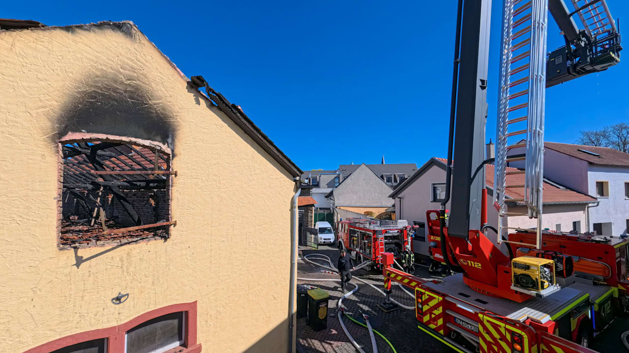 Großbrand in Weingut: Feuerwehr kämpft gegen verheerende Flammen