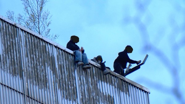 Jugendliche sorgen für stundenlangen Polizeieinsatz am Kronenturm