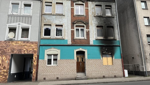 Festnahme nach Brand in Altenessen: Polizei ermittelt weiter