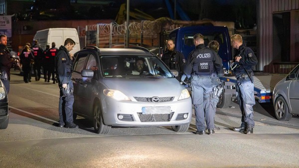 Polizeieinsatz bei Rocker-Treffen in Bochum