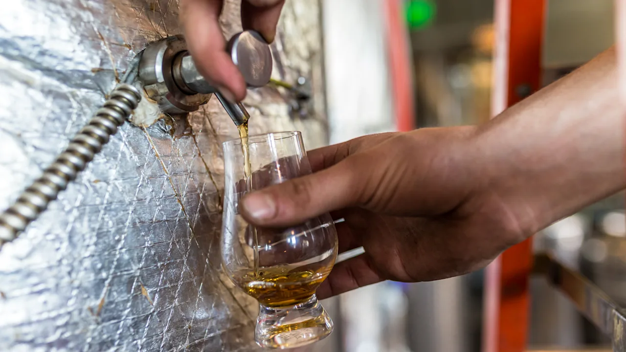 Spritpreise steigen erneut – Bundesregierung berät über Maßnahmen