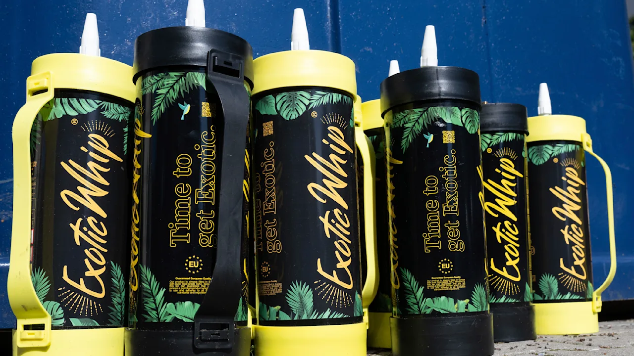 Massive Lachgasbeschlagnahmung in München: Polizei schlägt gegen Drogenmissbrauch zu