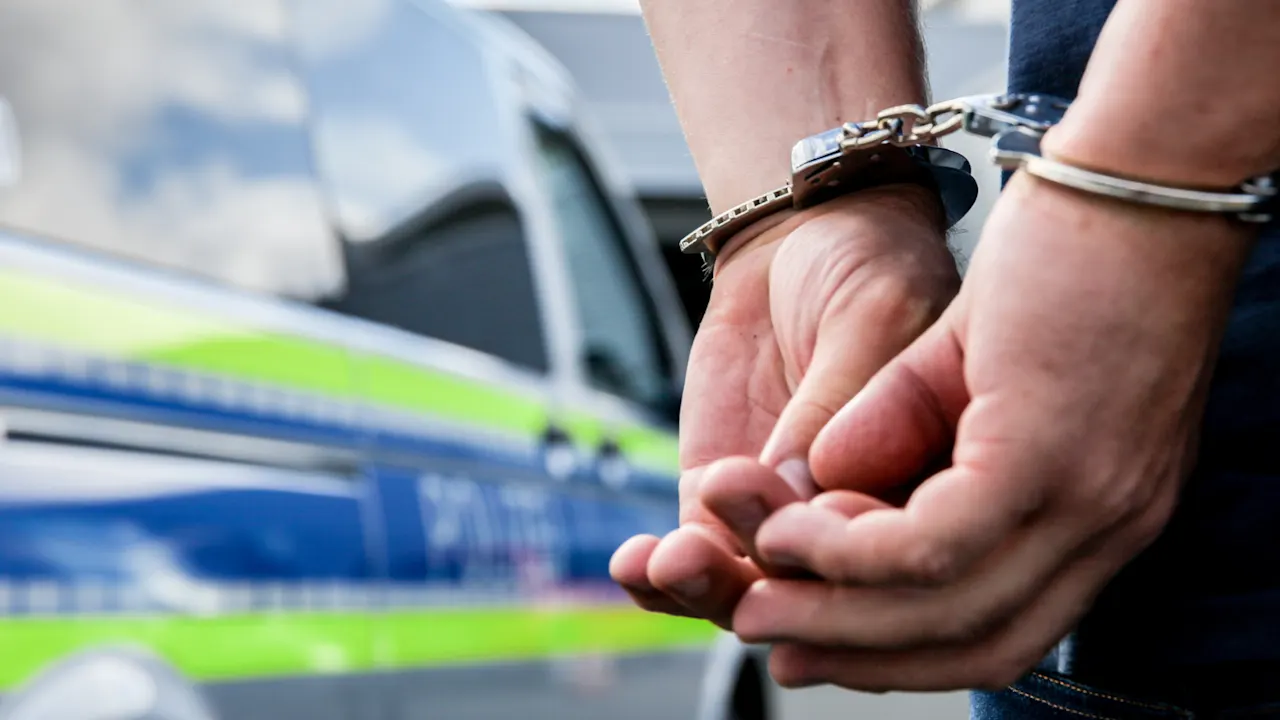 Zwei ausländische Agenten nach Verkehrskontrolle in Bayern festgenommen