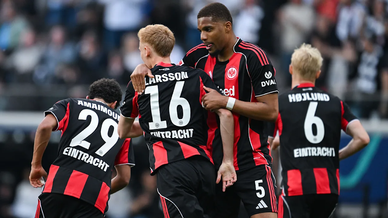 Eintracht Frankfurt: Vorfreude auf die neuen Trikots mit Adidas