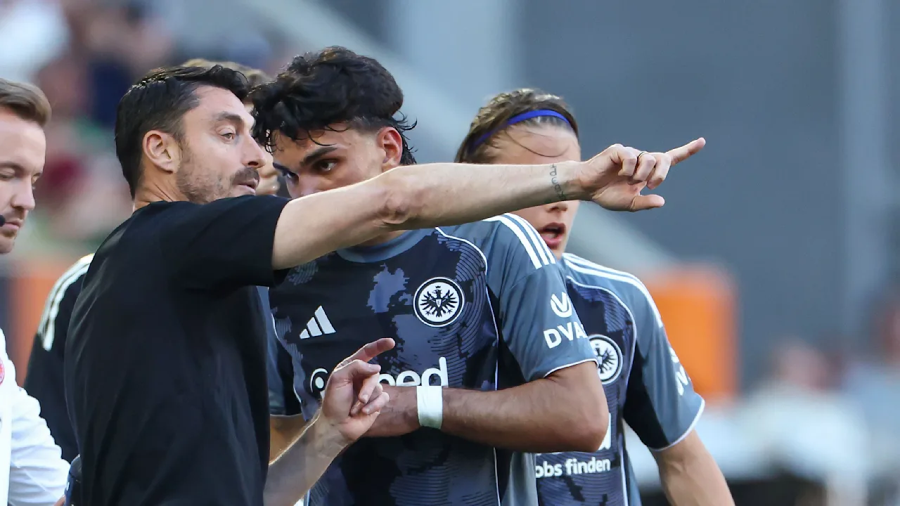 Eintracht Frankfurt im Fokus: Rieras Herausforderungen und die Retter
