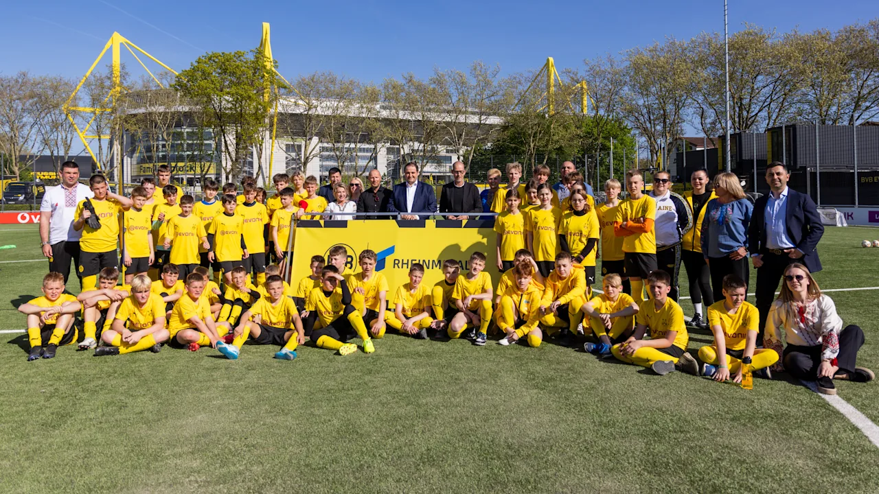 Borussia Dortmund bietet ukrainischen Kindern einen Tag voller Hoffnung