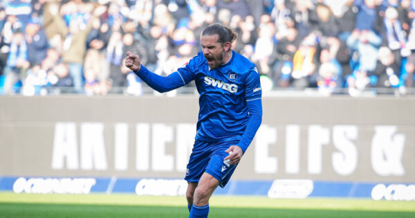Sebastian Jung verlängert beim Karlsruher SC und bleibt ein zentraler Spieler