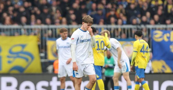 Rote Karte für Hertha-Talent Eichhorn nach umstrittenem Foul