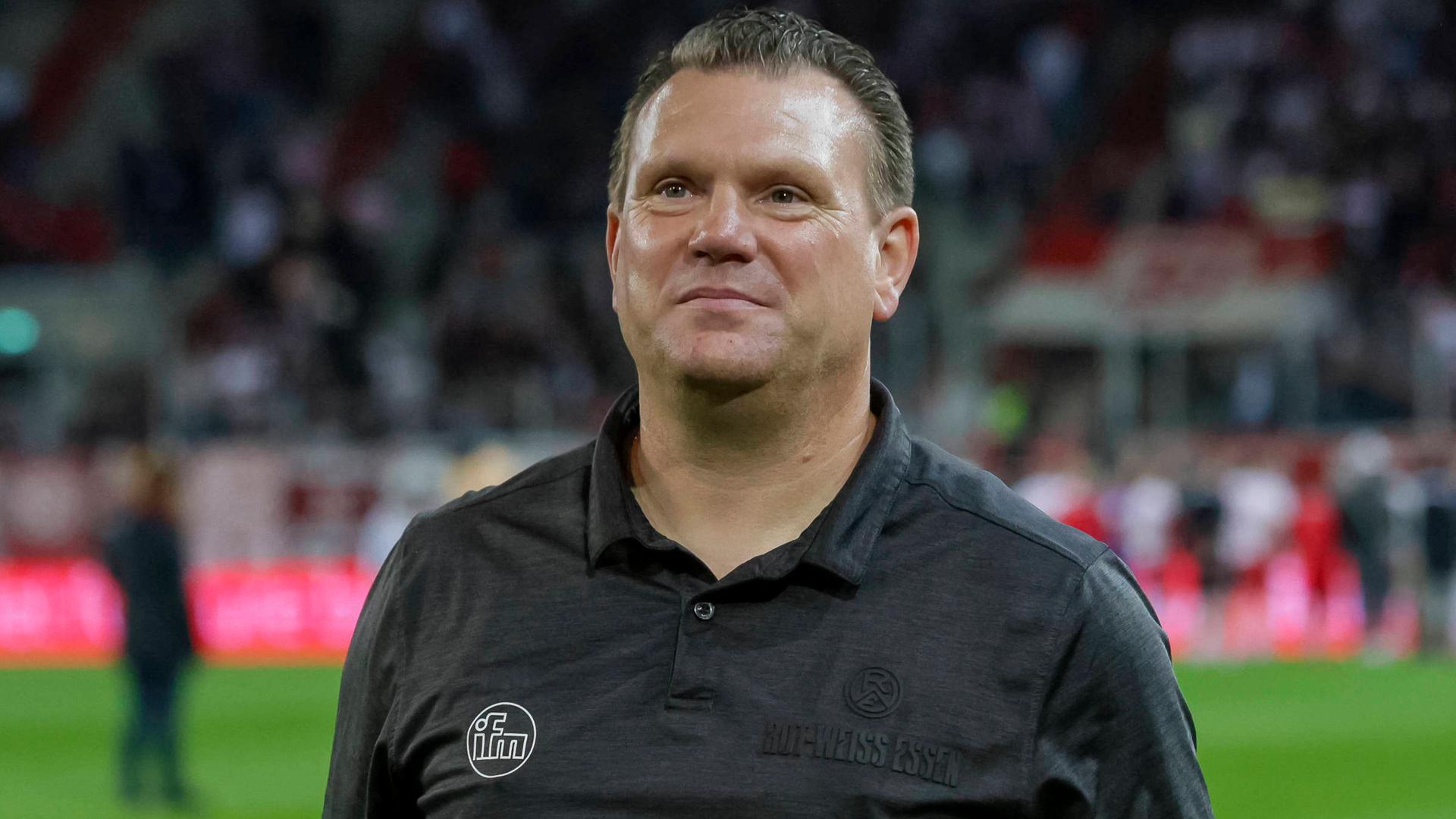 Uwe Koschinat: "Jetzt greifen wir richtig an" – Rot-Weiss Essen auf Aufstiegskurs