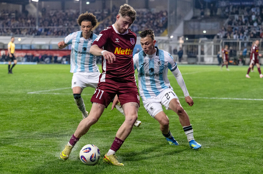 Dramatisches Derby endet Unentschieden: 1860 München und Jahn Regensburg teilen sich die Punkte