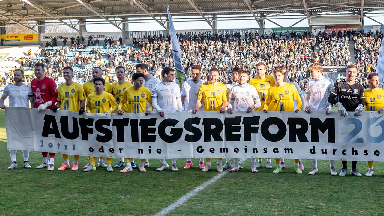 Der Schicksalstag für den deutschen Fußball: Kompassmodell oder Regionen-Modell?