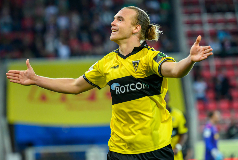 Alemannia Aachen bleibt ungeschlagen: Dramatische Wende gegen Regensburg