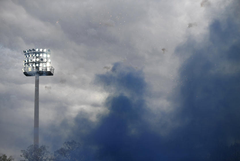 Pyroshow sorgt erneut für Unterbrechung beim F.C. Hansa Rostock