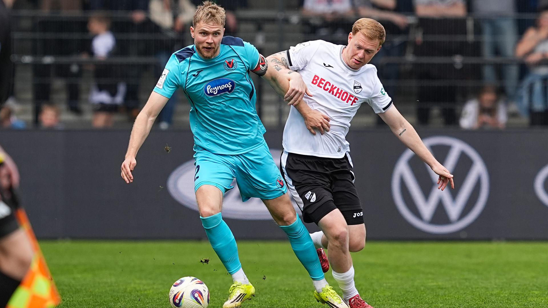 SC Verl bleibt im Aufstiegsrennen – Arweiler glänzt mit Doppelpack