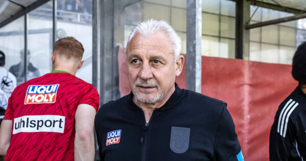 *Ulm verpasst wichtige Punkte: Trainer Dotchev kritisiert Chancenverwertung und Schiedsrichter*