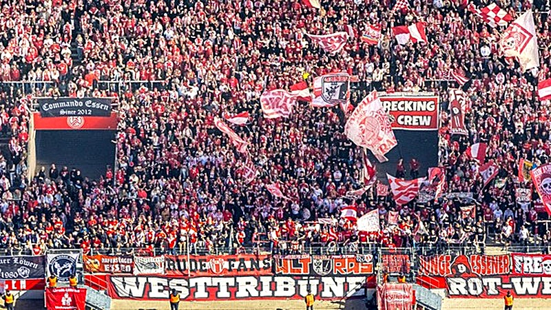 Emotionen im Stadion: Der Fan als Herzschlag des Spiels