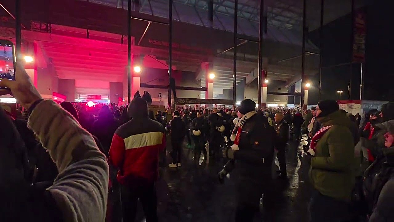 Energiegeladenes Einsingen: Rot-Weiss Essen vs. Cottbus!