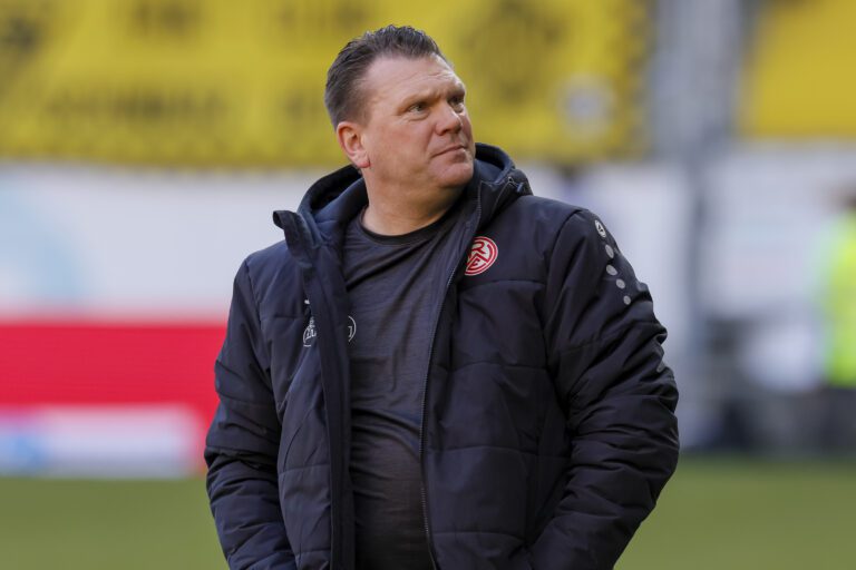 RWE-Trainer Uwe Koschinat blickt optimistisch auf das Duell gegen Ingolstadt