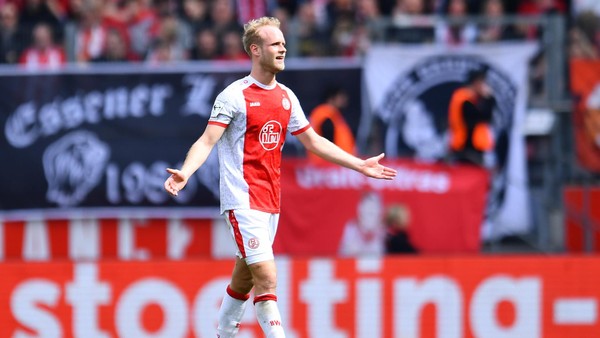 Rot-Weiss Essen bangt um Lucas Brumme: Gelbkarte und Sperre drohen!