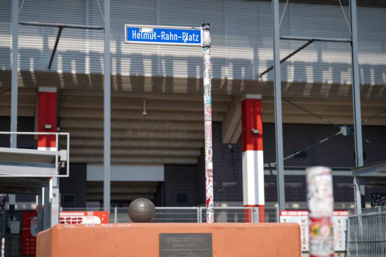 Helmut-Rahn-Statue wird restauriert – Rückkehr zum Saisonfinale geplant