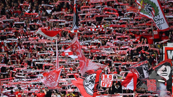 RWE steuert auf den Aufstieg zu: Heimspiel gegen SC Verl und Auswärtsspiel in Stuttgart stehen an