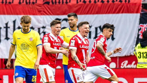 Cottbus zieht im Aufstiegsrennen an RWE vorbei