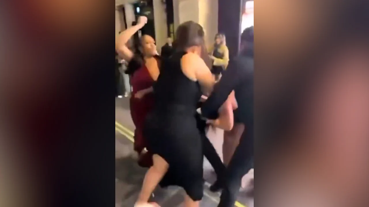 Streit zwischen Influencerinnen eskaliert in London: Mordversuch erschüttert die Szene