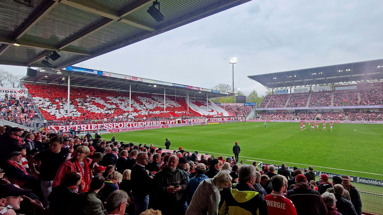 Energie Cottbus im Aufstiegsrennen: Stadionmodernisierung bleibt auf der Strecke
