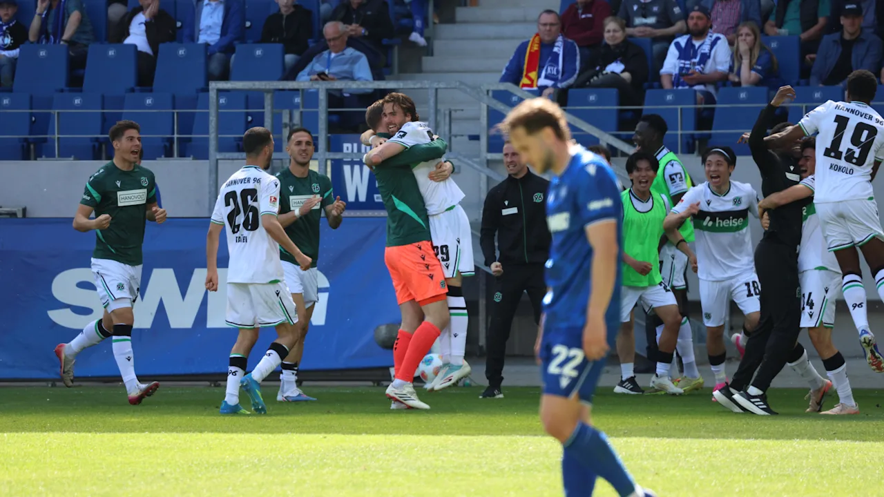 Kolja Oudenne führt Hannover 96 zum Sieg in Karlsruhe