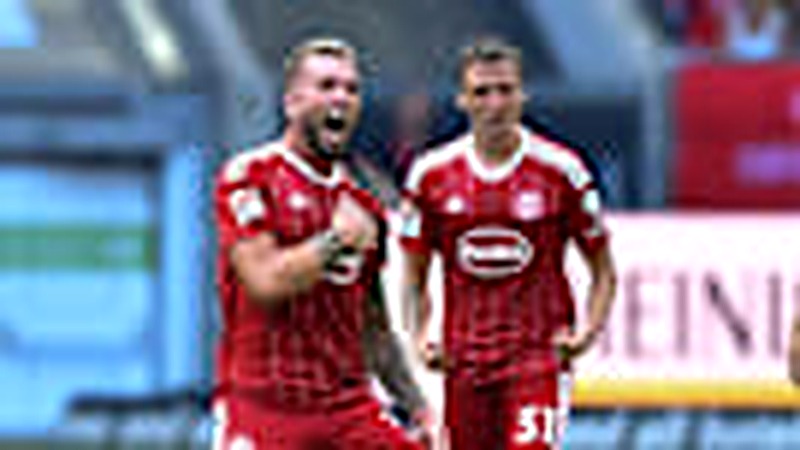 Fortuna Düsseldorf und der Verlust von Kapitän Hoffmann: Ein Rückblick auf den Abstieg