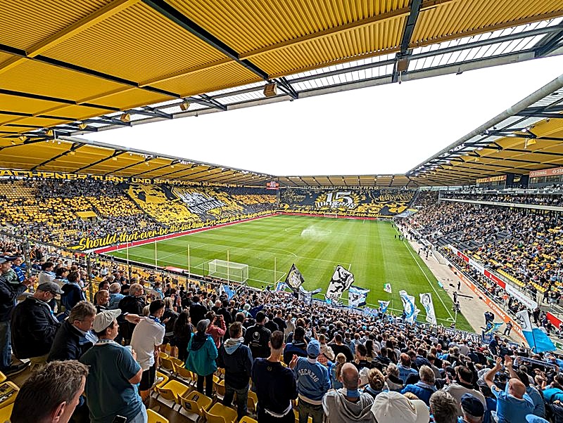 Tivoli-Fieber: Alemannia Aachen begeistert die Fans mit Dauerkartenverkauf