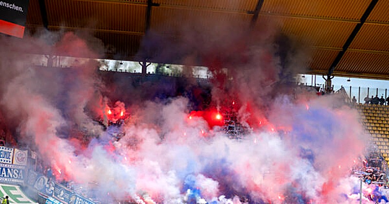 Geldstrafe für Hansa Rostock: Pyrotechnik sorgt für hohe Kosten