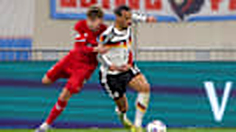 Hansa Rostock verpflichtet Nationalspieler Florian Bohnert für die Defensive