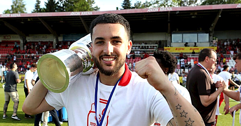 *Dion Berisha bleibt den Würzburger Kickers treu: Vertrag verlängert für die 3. Liga*