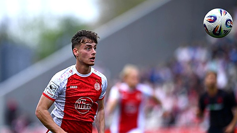 *Rot-Weiss Essen vor entscheidendem Gastspiel in Großaspach*