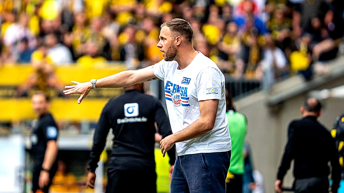 *Werbefrei und ungestört: Das kicker PUR-Abo*