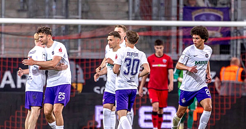 Torfestival in Ingolstadt: Aue dreht 1:3-Rückstand in 5:3-Sieg