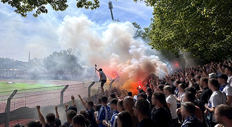 *Enttäuschung und Unruhe: TSV 1860 München erlebt turbulente Stunden in Schweinfurt*
