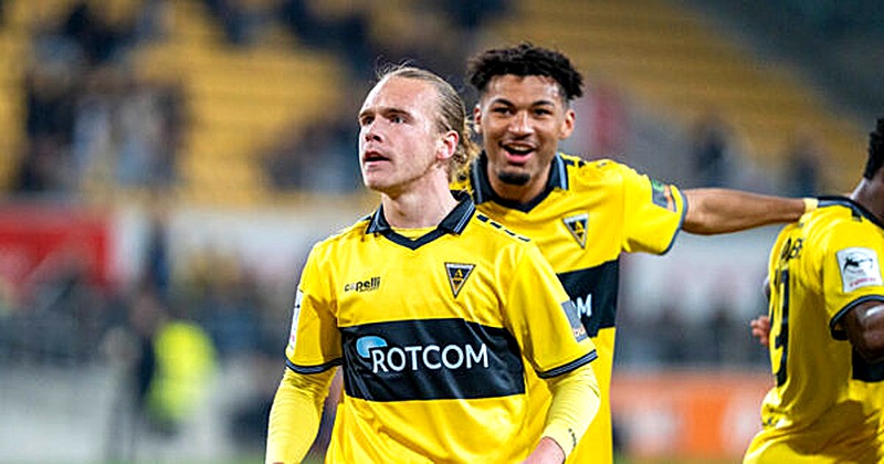 Emotionale Verabschiedung bei Alemannia Aachen: Zwölf Spieler nehmen Abschied