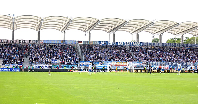 Fan des F.C. Hansa Rostock nach Sturz in Lebensgefahr