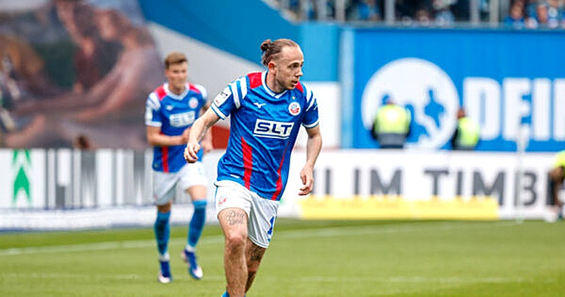 Adrien Lebeau vor Wechsel zum KSC? Hansa Rostocks Personalplanung im Umbruch