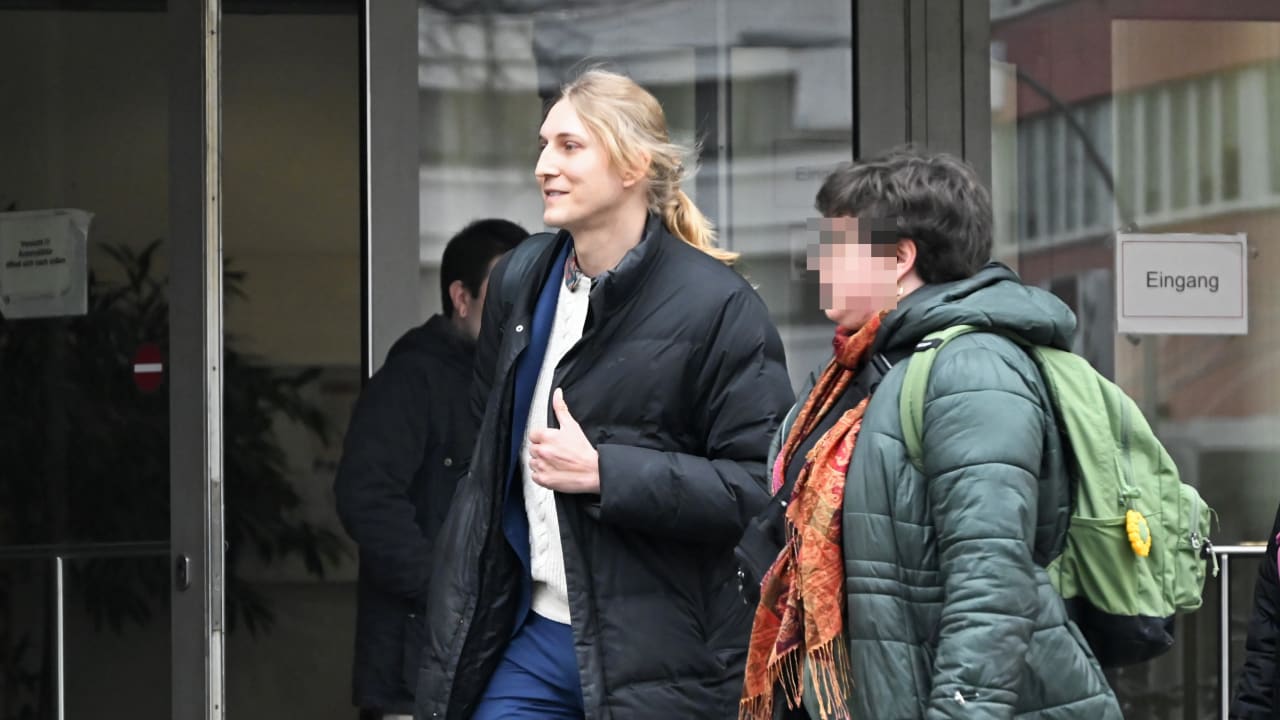 Bewerber verklagt Unternehmen wegen Diskriminierung – Ein umstrittenes Verfahren