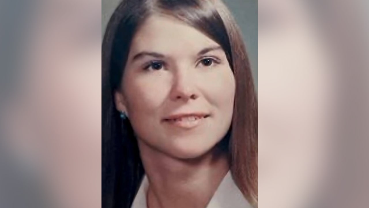 Jahrzehntelanger Schatten: Tochter bringt mutmaßlichen Mörder hinter Gitter